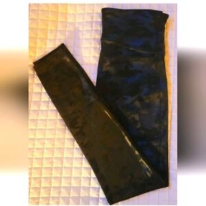 SPANX Faux Leather Matte Black Camo High-Rise Shaping Leggings Medium